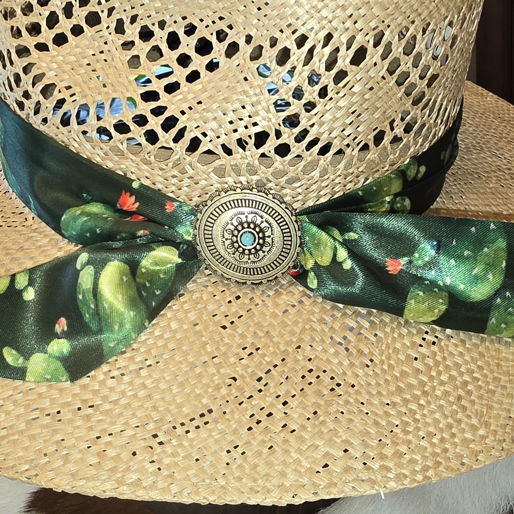 Charlie 1 Horse Straw Hat With Cactus Ribbon Hat Band And Concho - Picture 5 of 7